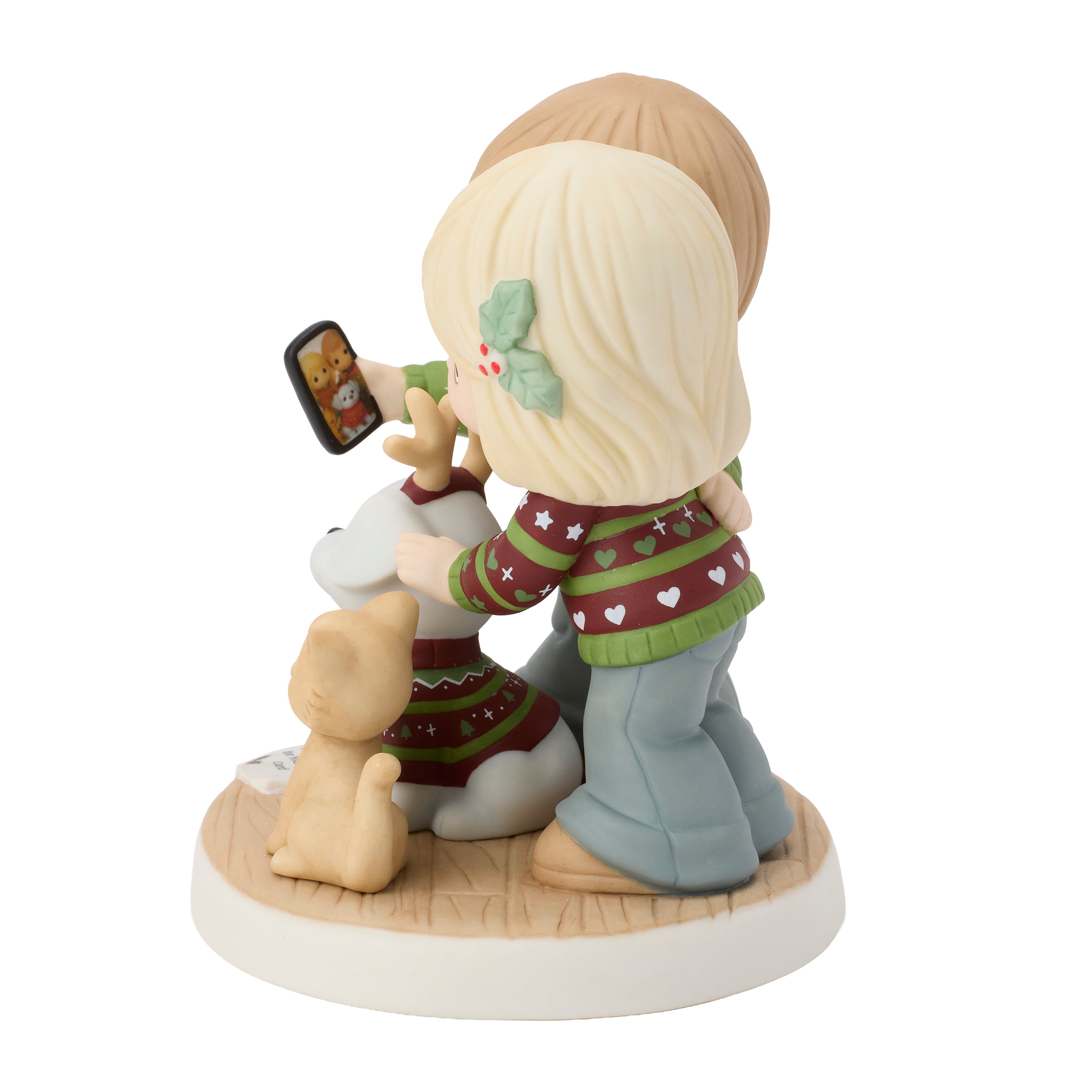 Capture The Love And Laughter This Season Figurine