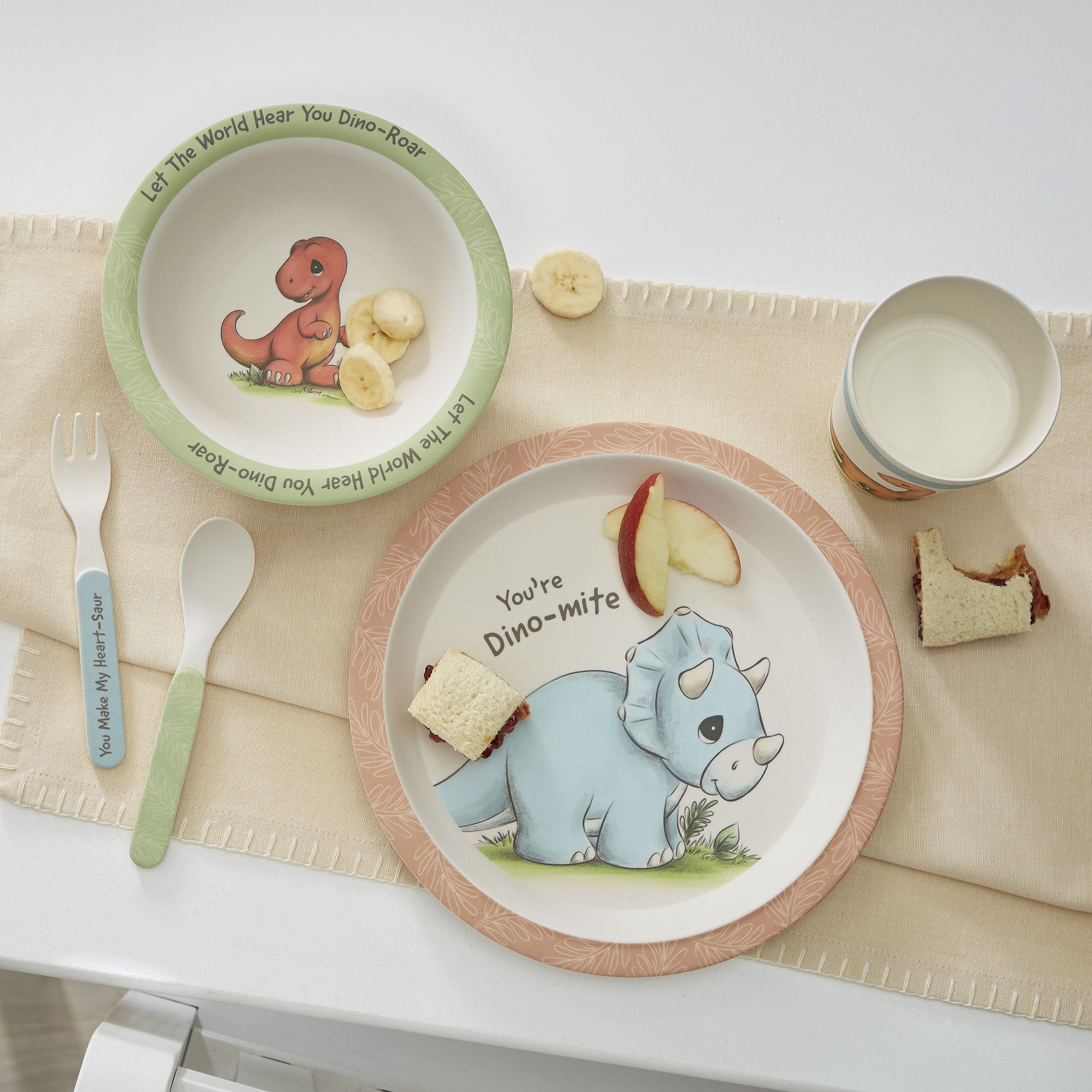 You’re Dino-mite Dinosaur 5-Piece Mealtime Set