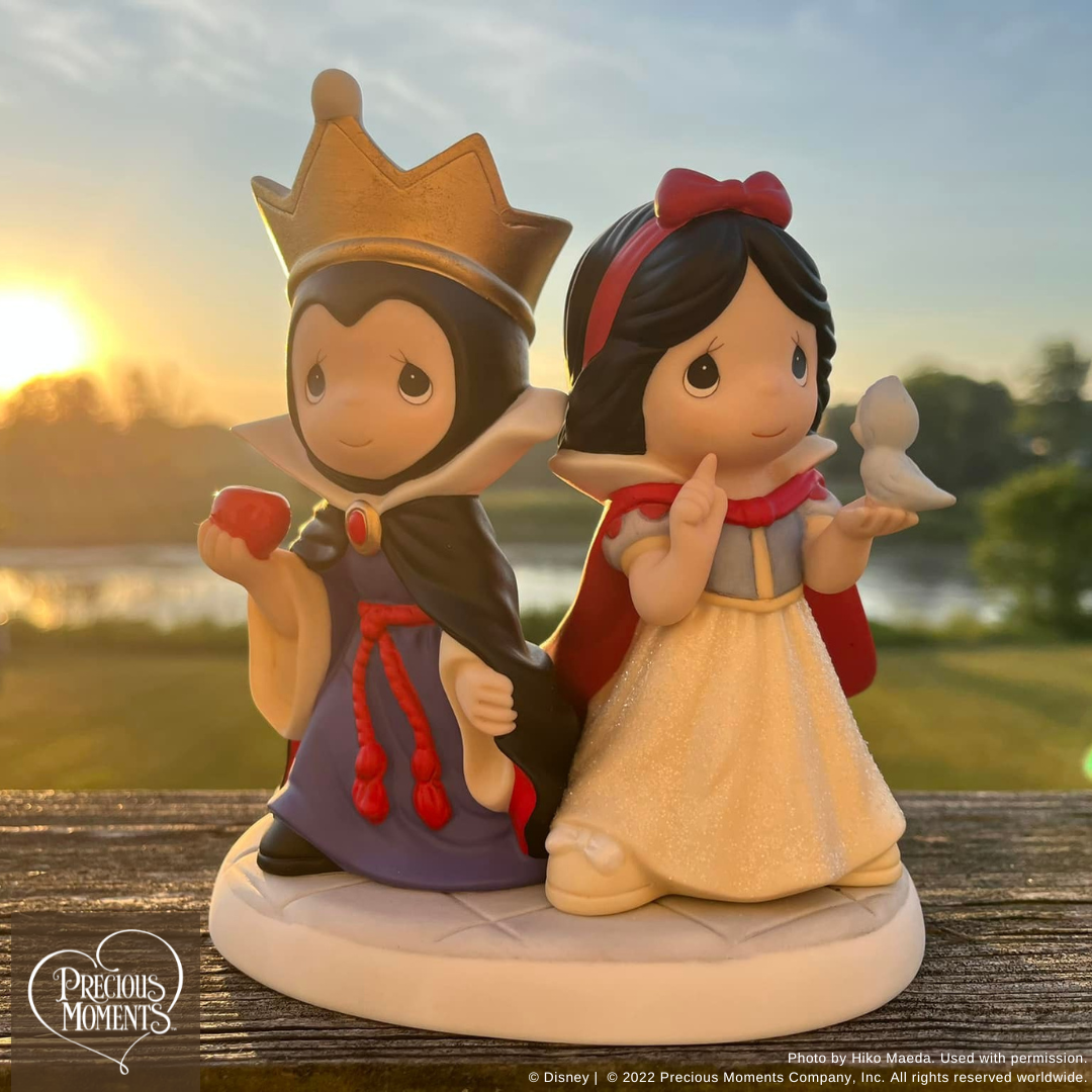 Let Love Prevail Disney Snow White And The Seven Dwarfs Figurine - Image