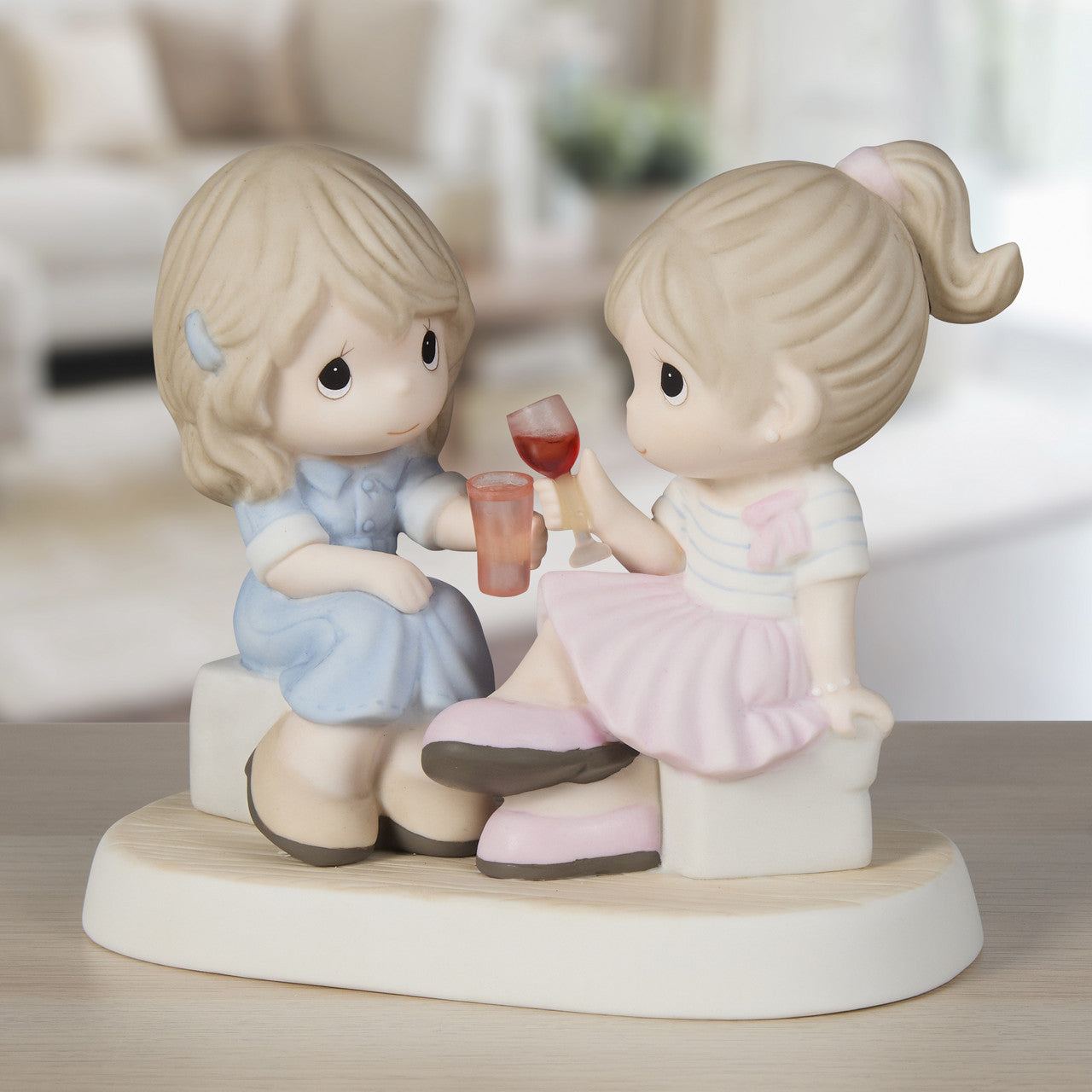 precious moments 置物　2個 Precious Moments 202014 Here's To A Lifetime Of Friendship Bisque