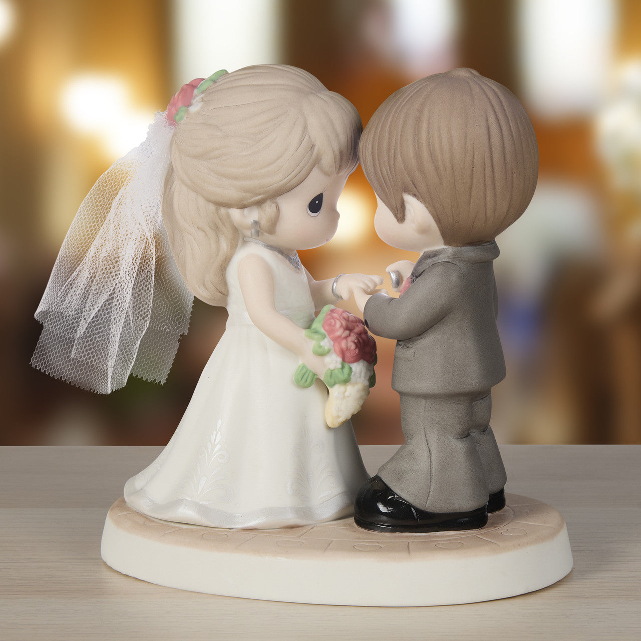 With This Ring, I Thee Wed Figurine Brunette - Image