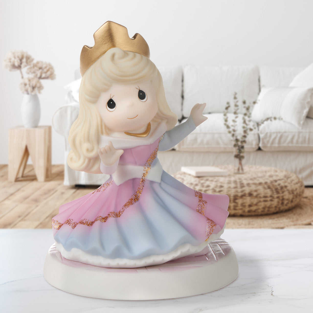 Precious Moments 231029 Living Life In Full Color Disney Aurora