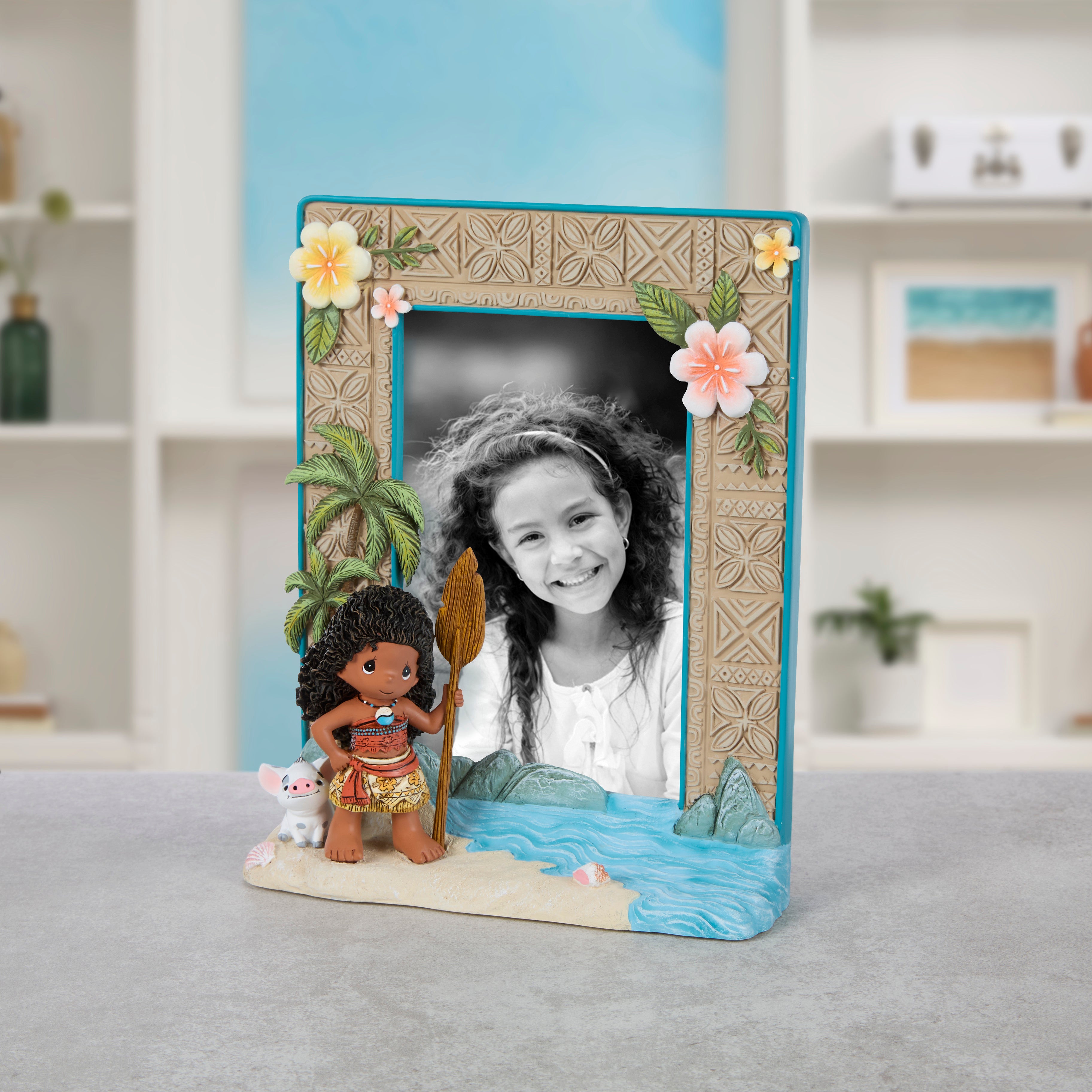 Follow The Way To Your Dreams Disney Moana Photo Frame - Lifestyle Image