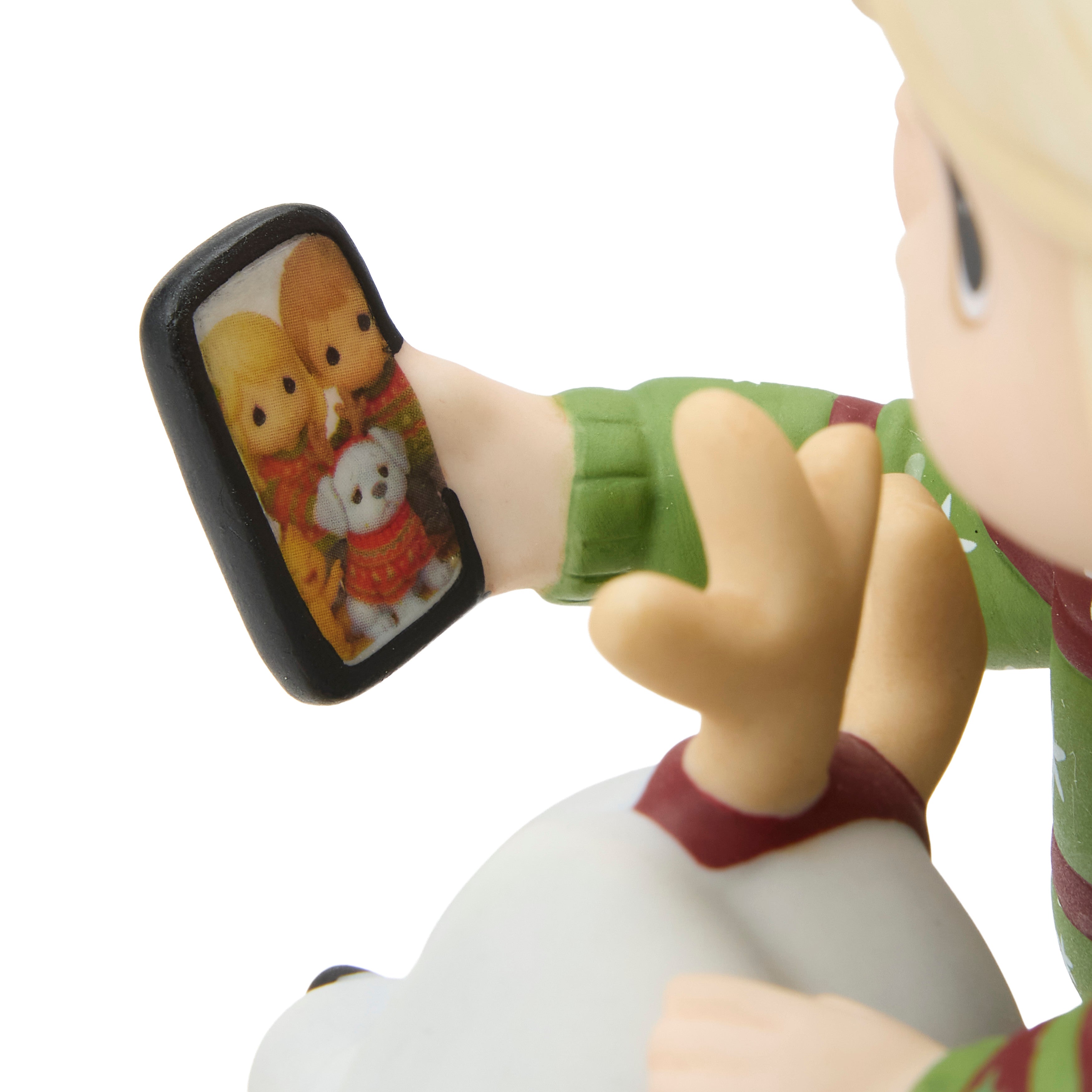 Capture The Love And Laughter This Season Figurine