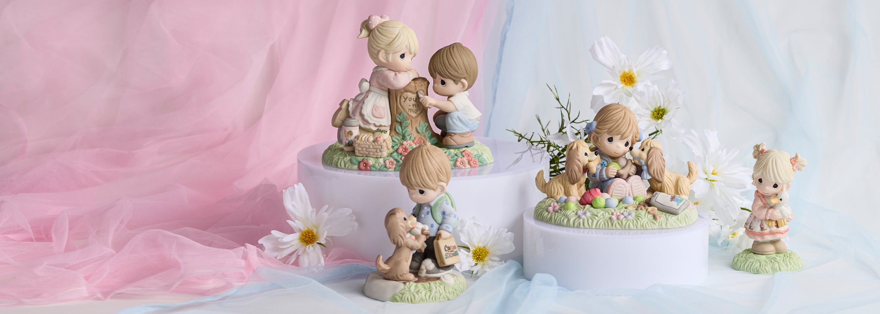 Precious Moments: Porcelain Gifts, Figurines & Collectibles