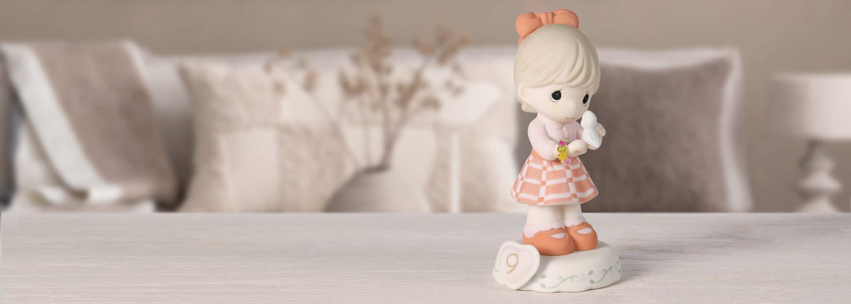 Precious Moments: Porcelain Gifts, Figurines & Collectibles