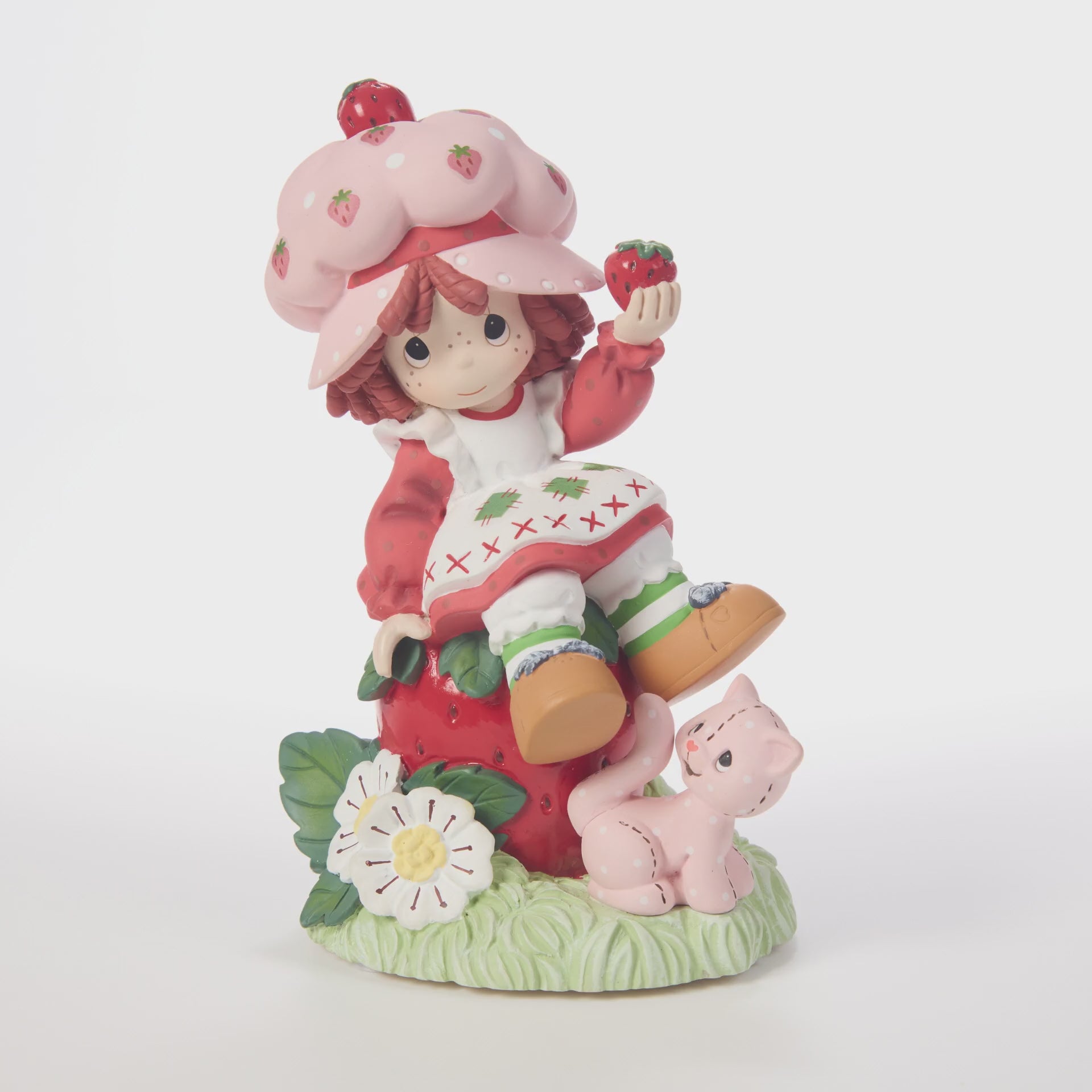 Strawberry Shortcake 257001 You're So Berry Sweet Resin Figurine